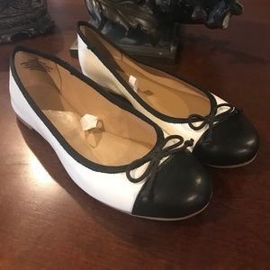 Merona Cream/Black Flats Ballet Bow Shoes 6.5